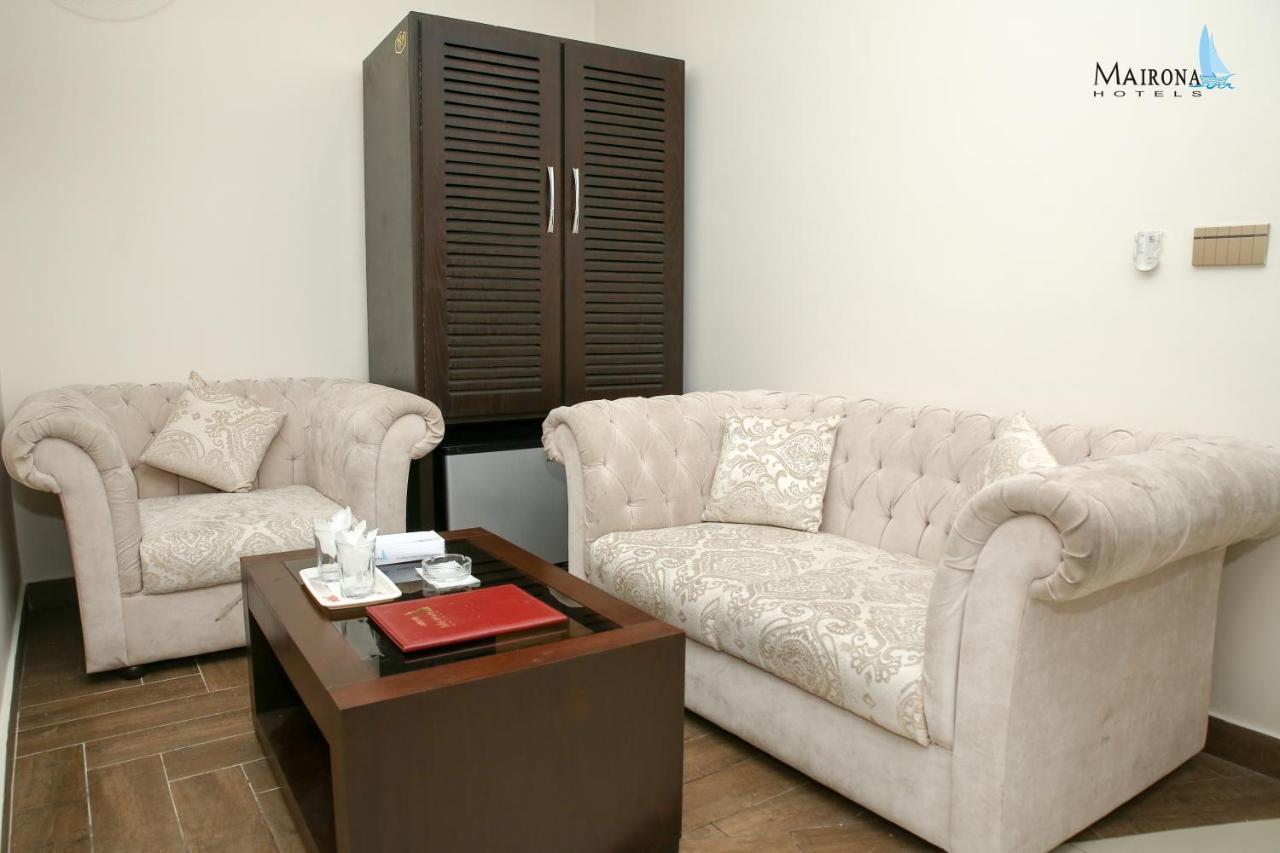 Hotel Mairona Gulberg לאהור מראה חיצוני תמונה