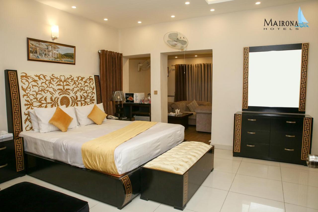Hotel Mairona Gulberg לאהור מראה חיצוני תמונה