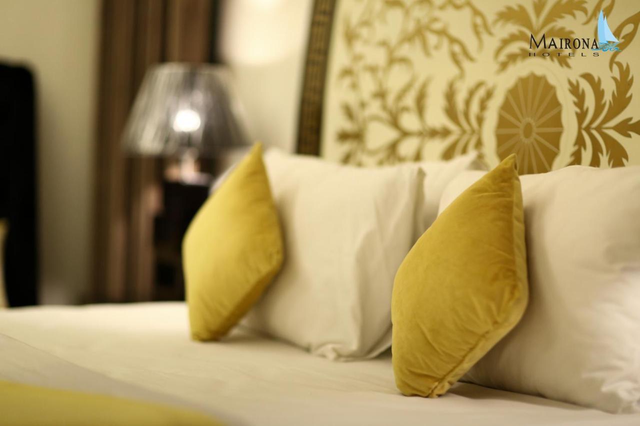 Hotel Mairona Gulberg לאהור מראה חיצוני תמונה