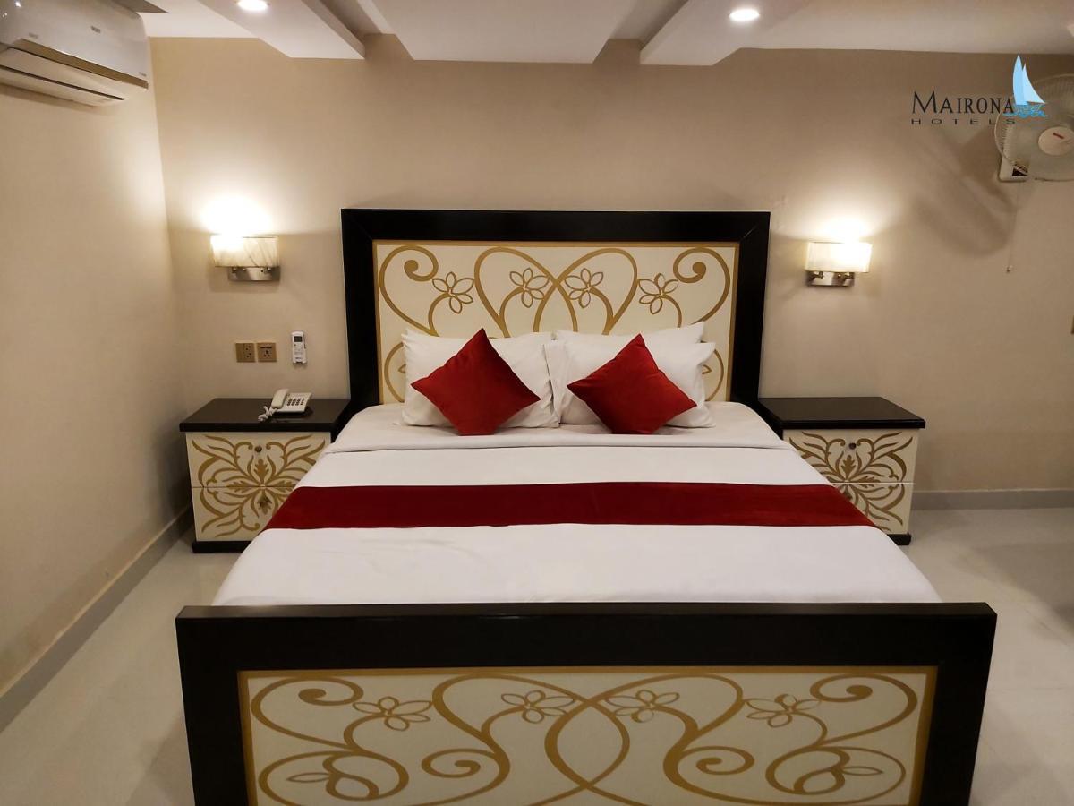 Hotel Mairona Gulberg לאהור מראה חיצוני תמונה