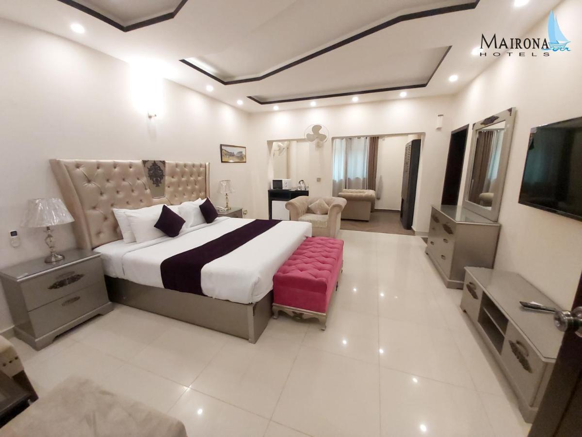 Hotel Mairona Gulberg לאהור מראה חיצוני תמונה