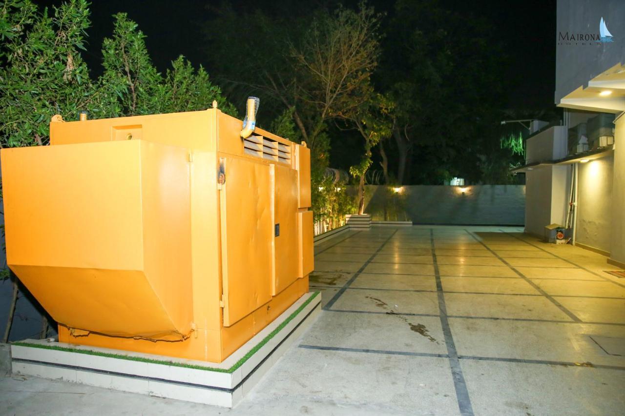 Hotel Mairona Gulberg לאהור מראה חיצוני תמונה